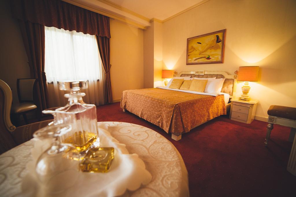 Hotel Bevanda Mostar Quarto foto